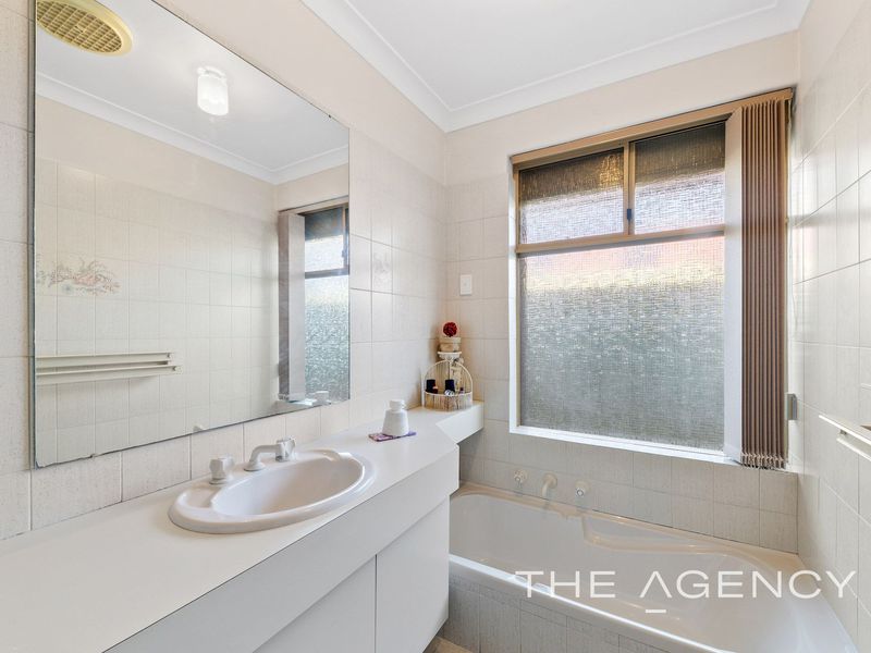61 Marvell Avenue, Lake Coogee