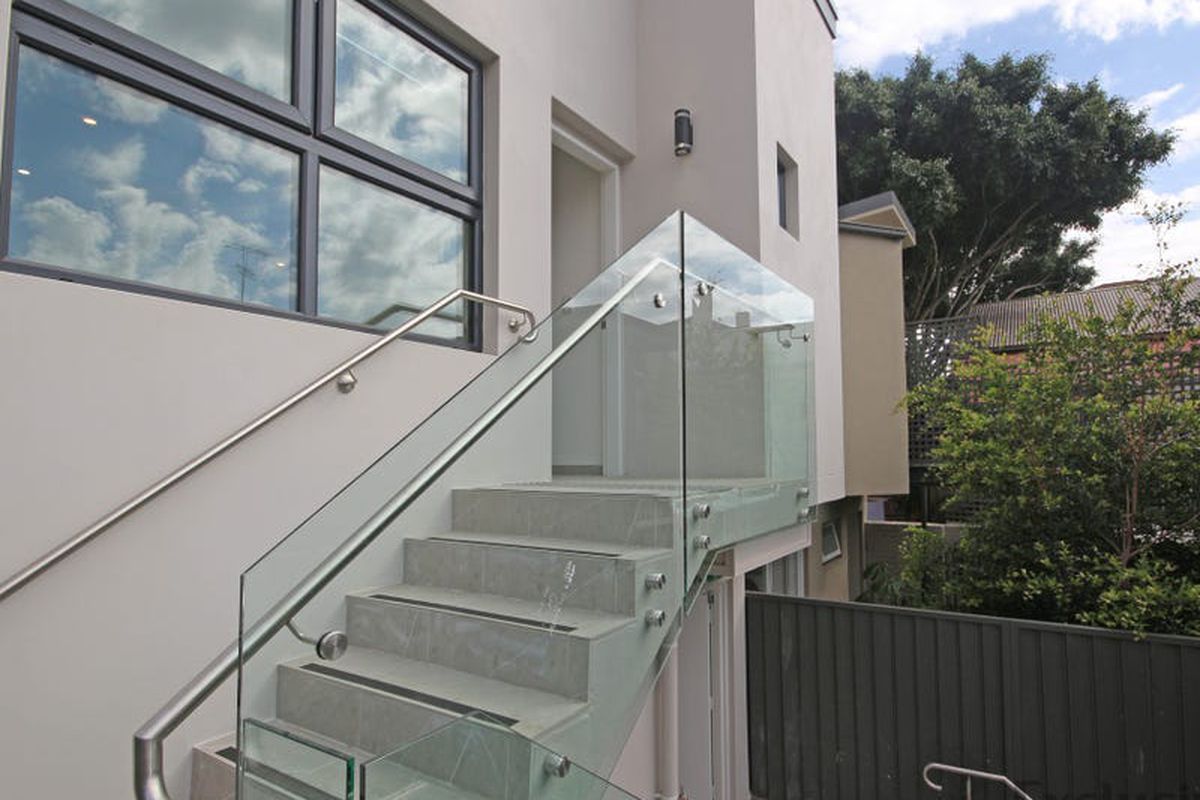 1 / 128 Percival Road, Stanmore