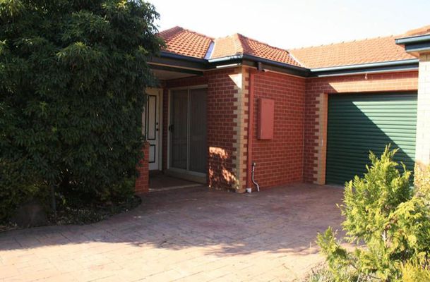 11 / 24 Barrymore Road, Greenvale