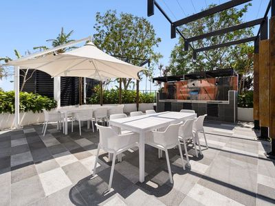 31210 / 5 Harbourside Court, Biggera Waters