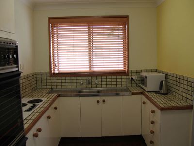1 / 40-42 COLLITON PARADE, Forster