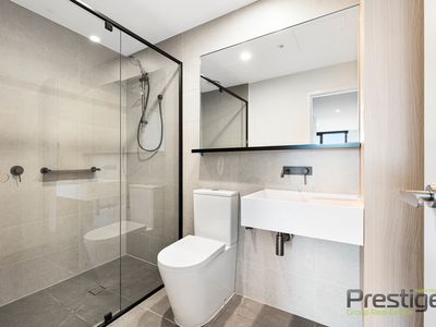 b 210 / 1408 Centre Road, Clayton South