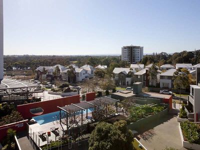 506 / 30 The Circus, Burswood