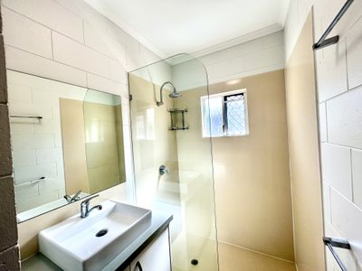 2 / 52 Alberta Drive, Woree