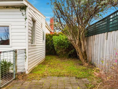 2 / 22 Sunnyside Road, New Town