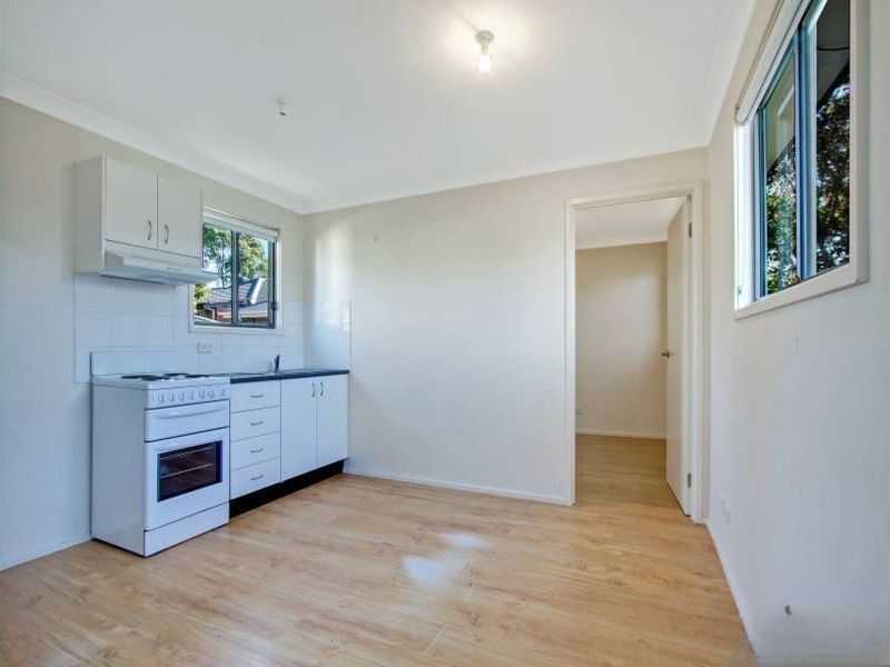 40A Park Avenue, Kingswood