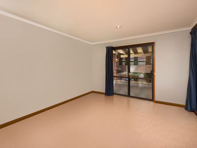 16 DIAMOND DRIVE, Wodonga