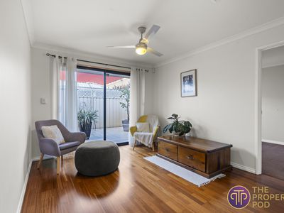 48 Brookside Square, Canning Vale