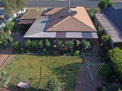 323 MacKenzie Street West, Kangaroo Flat