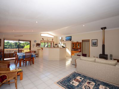 38 KARRASCHS ROAD, Dundowran