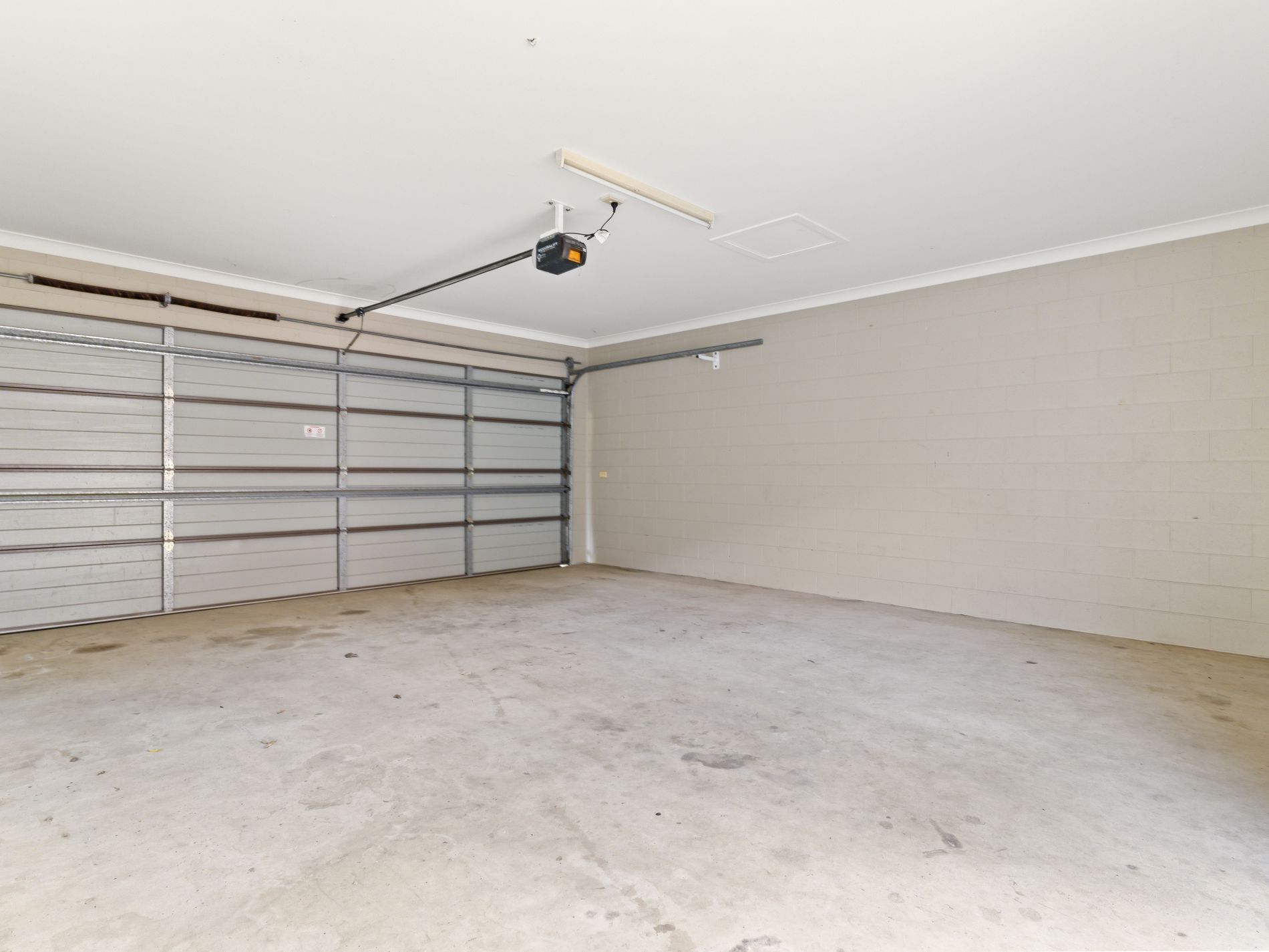 7 The Entrance, Kewarra Beach
