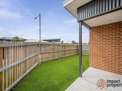 9 Vahland Street, Taylor