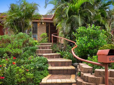 16 Malachite Street, Keperra