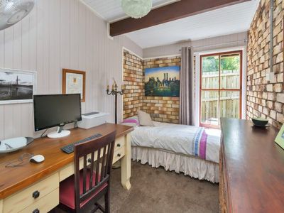 2A Rowland Terrace, Sadliers Crossing