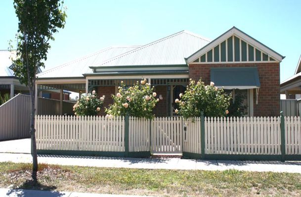 19 Classic Place, Craigieburn