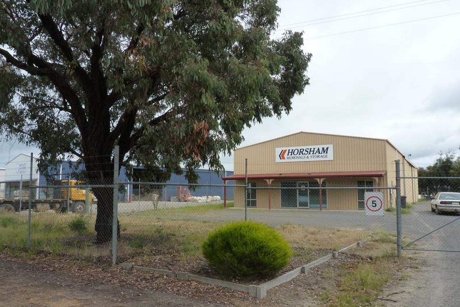 154 Golf Course Road, Horsham
