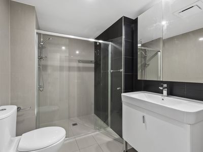12 / 125 Melbourne Street, South Brisbane