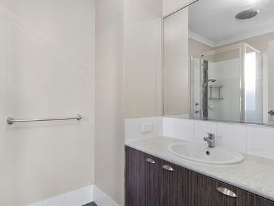 5 Casterton Road, Byford