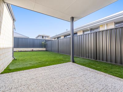 24 Longitude Road, Port Kennedy