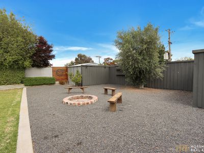 17 Kalimna Avenue, Horsham