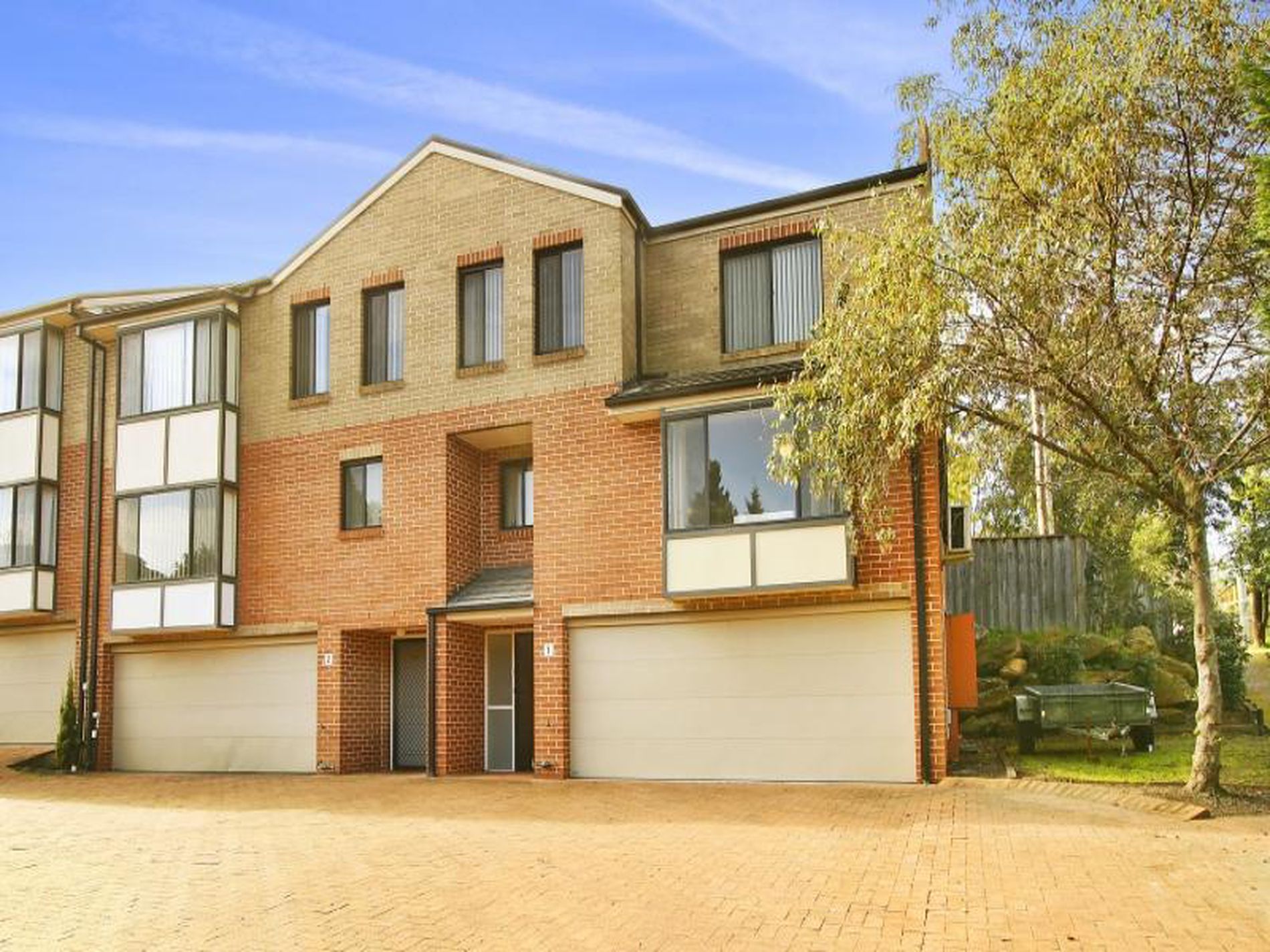1 / 2 Parsonage Road, Castle Hill