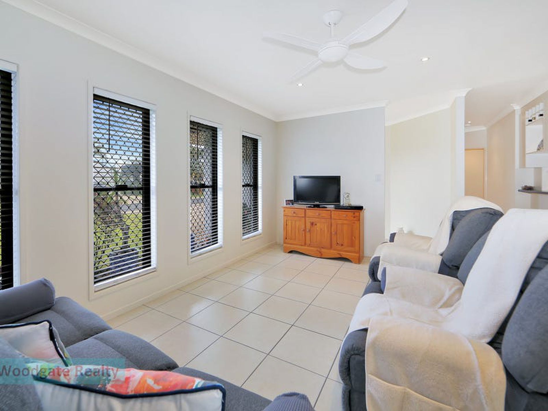 2 Driftwood Place, Woodgate