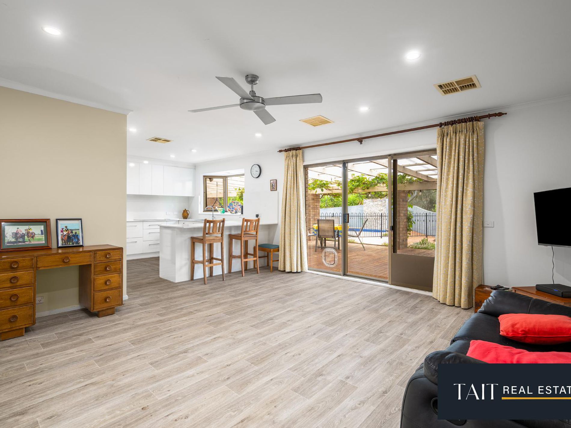 65 Waldara Drive, Waldara