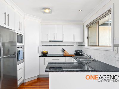 2 / 21 Deakin Street, Oak Flats