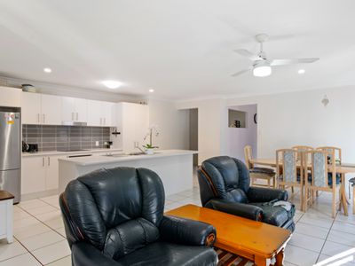 81 Bankswood Drive, Redland Bay