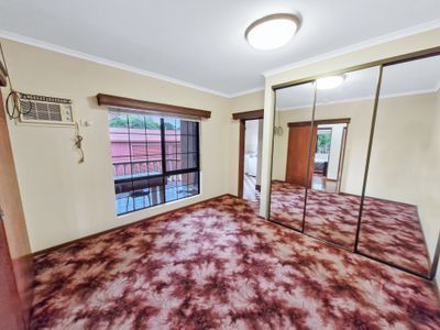 13 Golf Links Road, Atherton