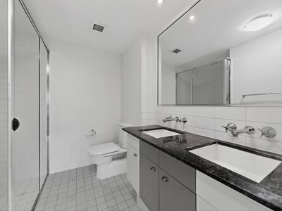 2302 / 186 Grey Street, South Brisbane