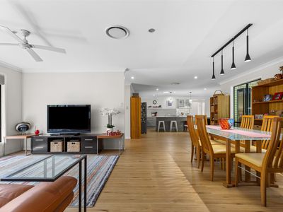 47 Mary Ring Drive, Samford Village