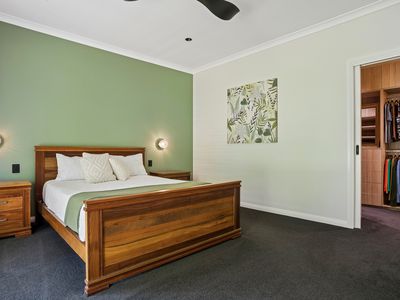105 Manorina Way, Macedon