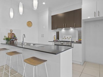 38 Santiago Crescent, Spring Mountain