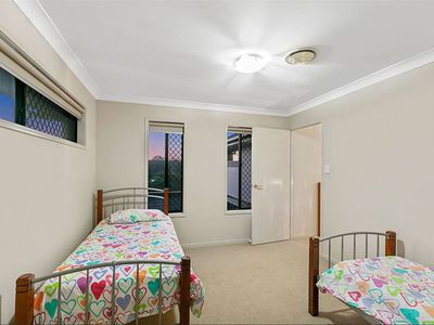 16 Brokenwood Circuit, Gumdale