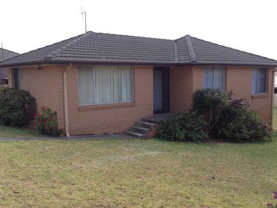12 Woodlands Drive, Barrack Heights