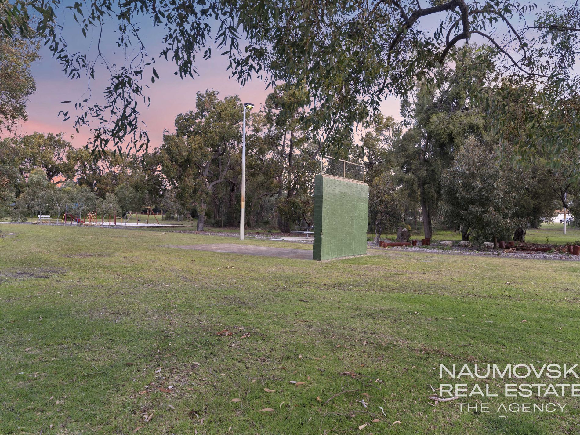 44 Harris Way, Westminster