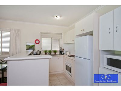 3 / 120 Carmody Road, St Lucia