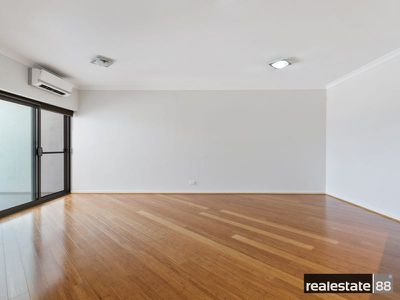 37 / 180 Stirling Street, Perth