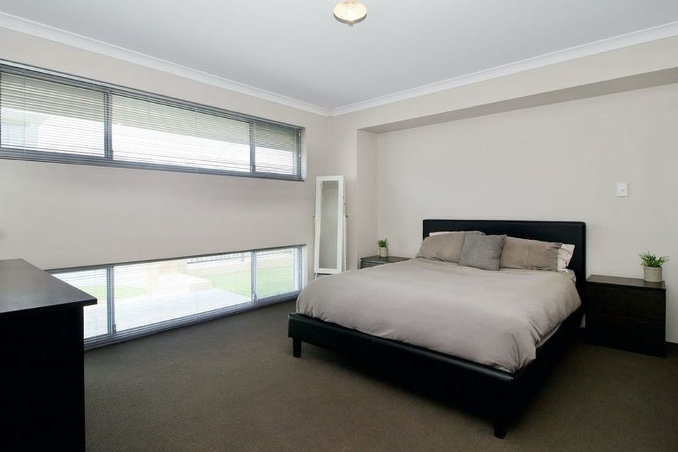 2 Tide Way , Singleton