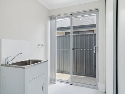 4 Woodloes Street, Piara Waters