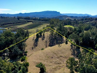 101 Lodge Road, Mountain Top