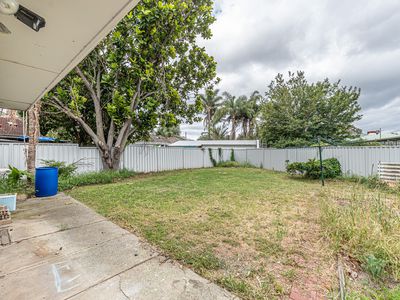 24 Grasmere Way, Kelmscott