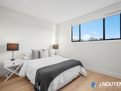 18 Moonshine Avenue, Cabramatta West