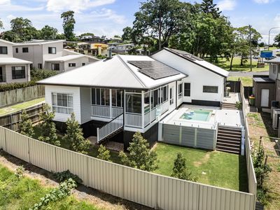 68 East Street, Redwood