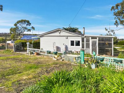 17 Erle Street, Carlton River
