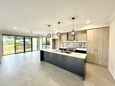 47 Seaside Parade, Palm Cove