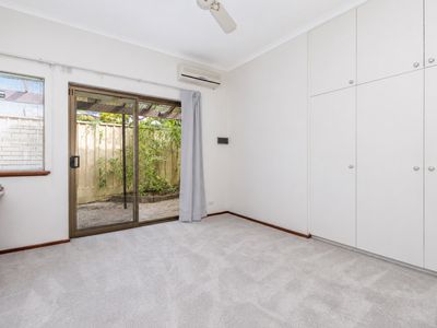5 Lakeside Road, Churchlands
