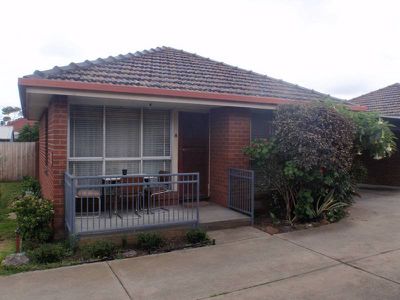 8 / 84 Conrad Street, St Albans