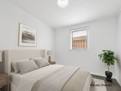 1 / 1 Windlesham Place, Wakefield